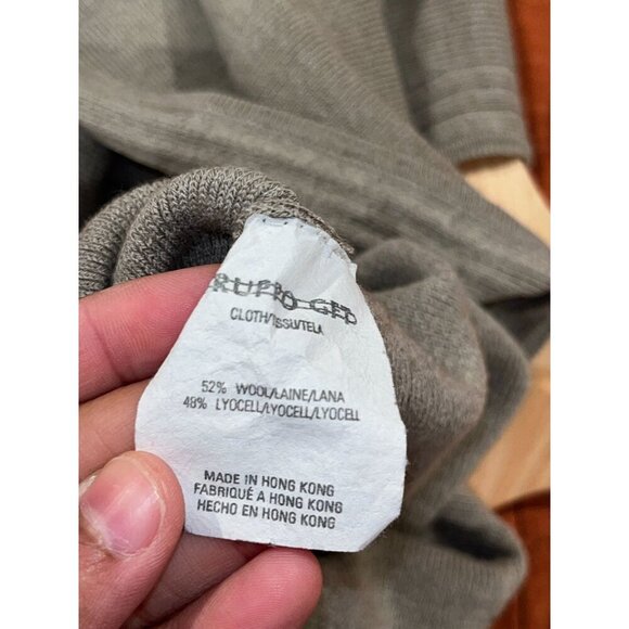 Emanuel Ungaro Beige Cardigan V-Neck Long Sleeve Lightweight Knit Women's Sweate - Picture 7 of 7